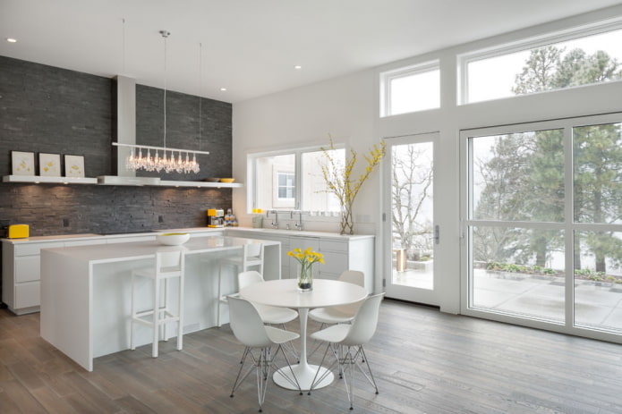 finestre dal pavimento al soffitto