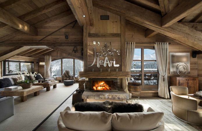 interno della casa in legno