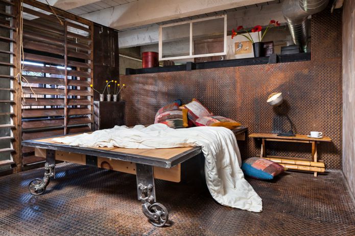 letto in stile loft
