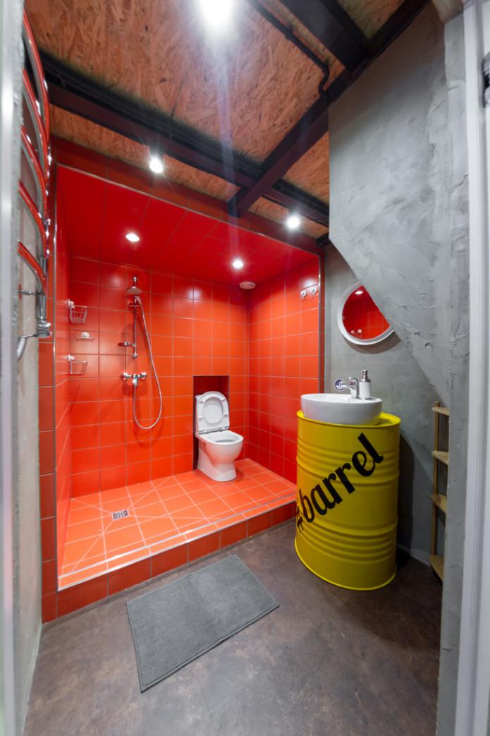 barile giallo nel design del bagno