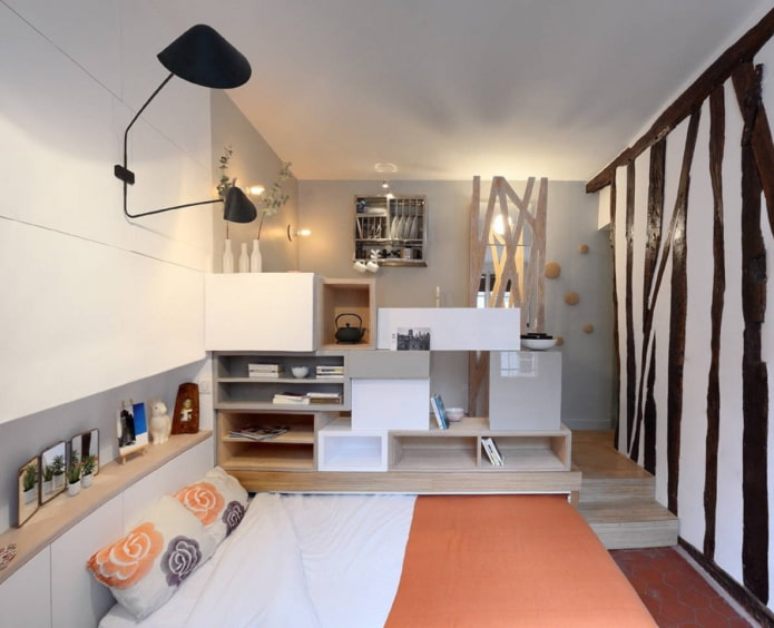 interno di un monolocale con letto estraibile