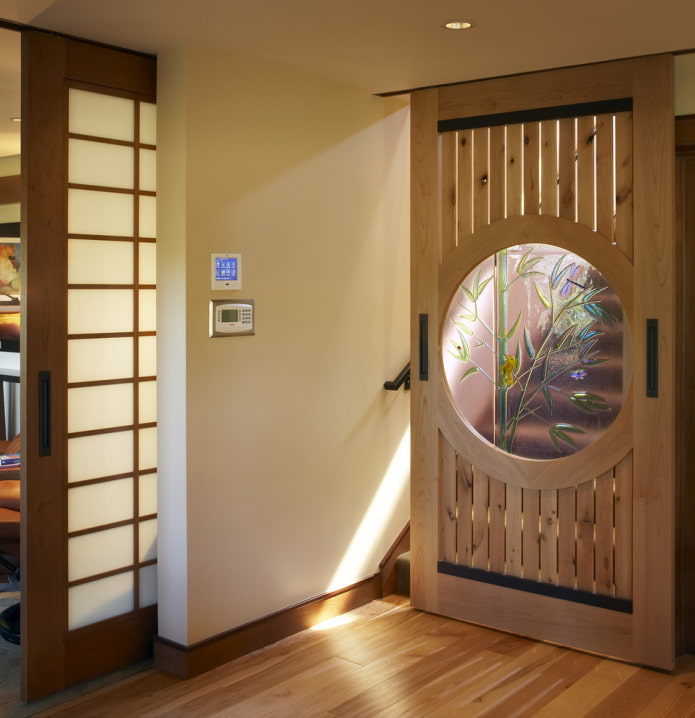 porta in stile orientale