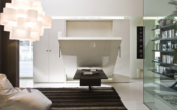 Letto trasformabile nascosto