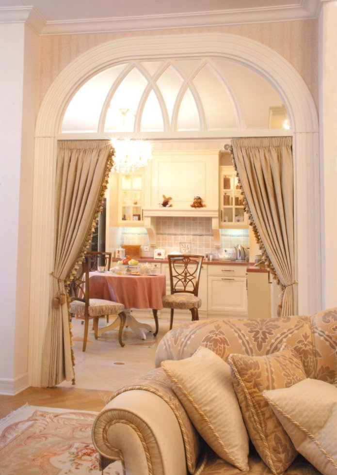 design ad arco nell'interno della cucina