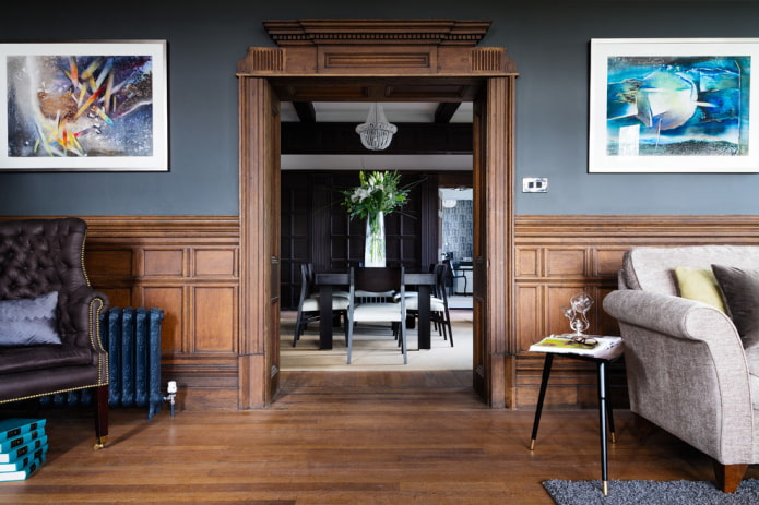 arco in legno nell'interno del soggiorno