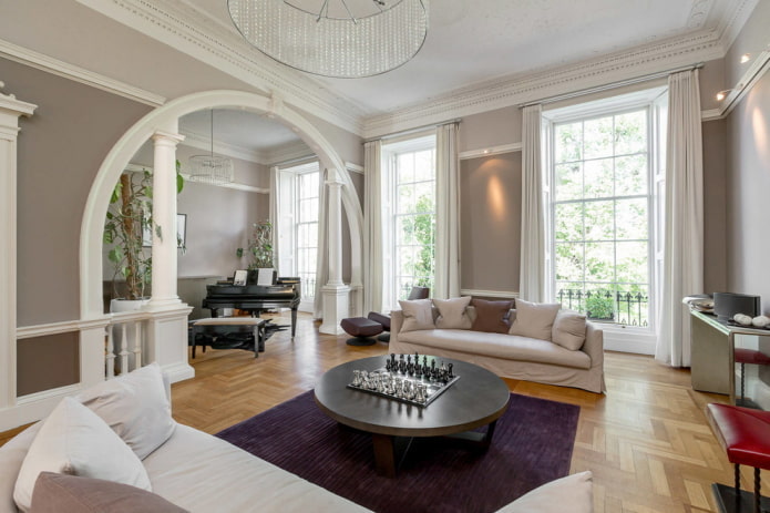 arco in cartongesso con colonne all'interno