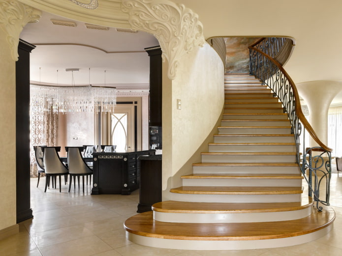 Ampia scala in stile art déco