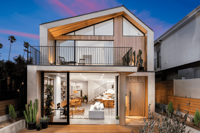 progetto di casa con balcone aperto