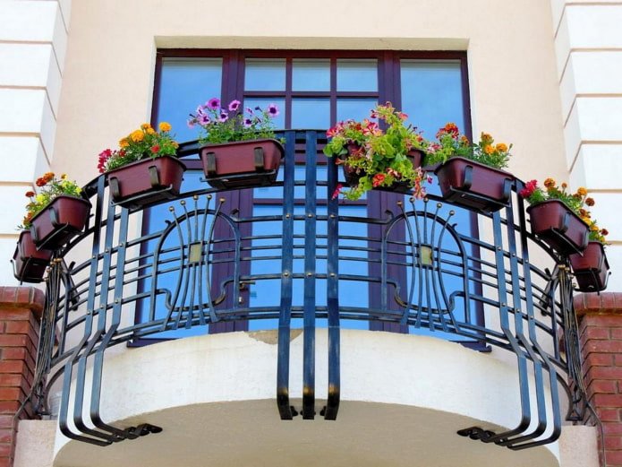 progettazione del balcone in un progetto di casa privata