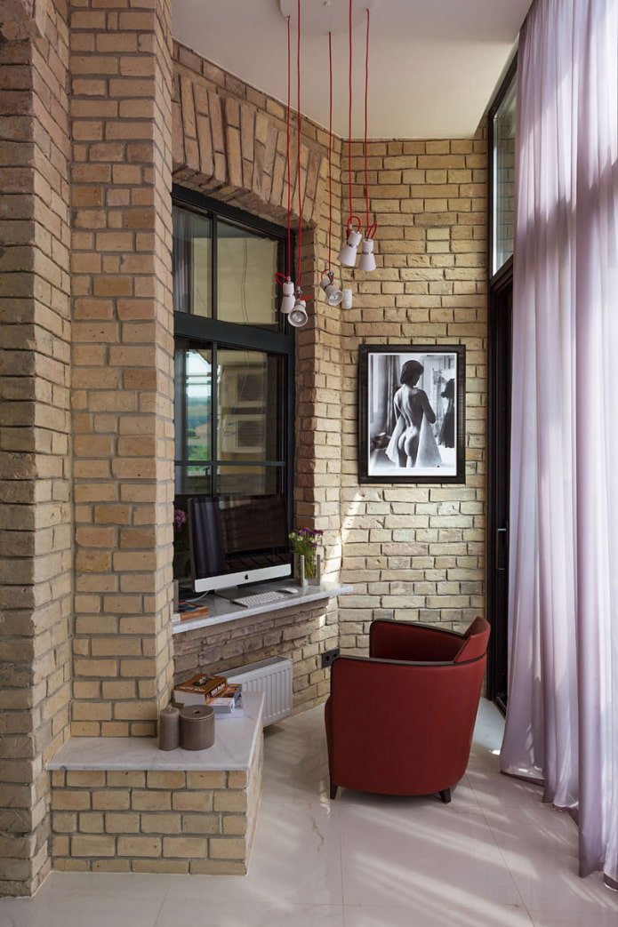 Interno del balcone in stile loft