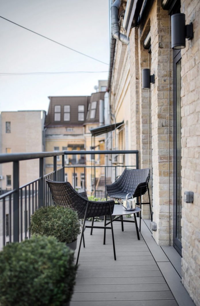 Design minimalista per balcone