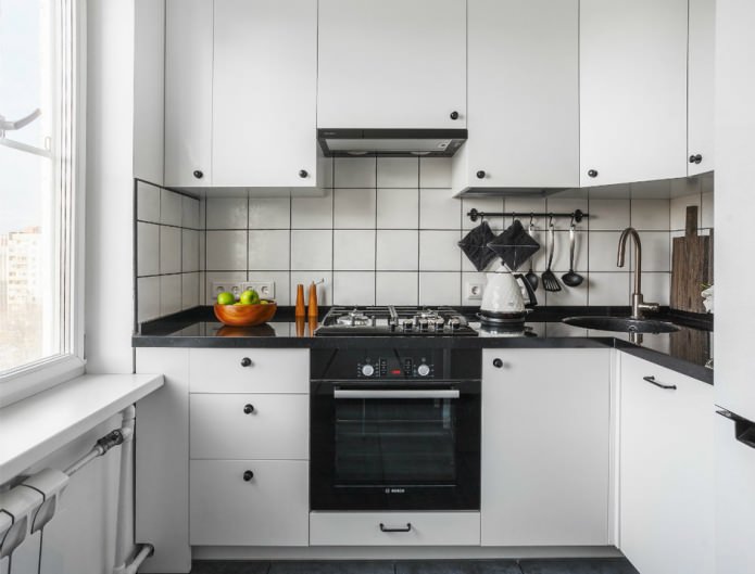 cucina angolare bianca piccola