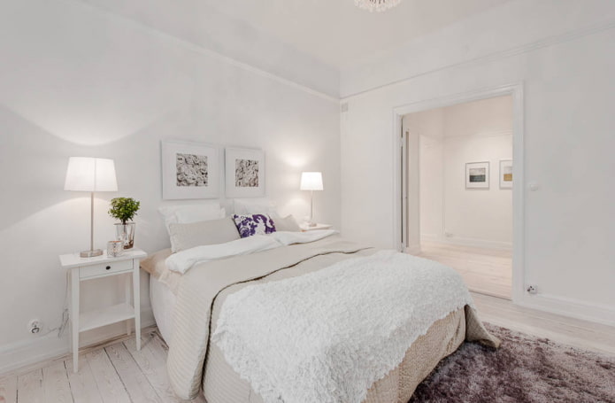 illuminazione all'interno della camera da letto nei toni del bianco