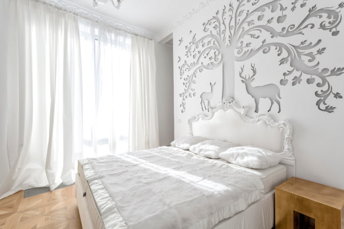 tessuti e decorazioni in camera da letto nei toni del bianco