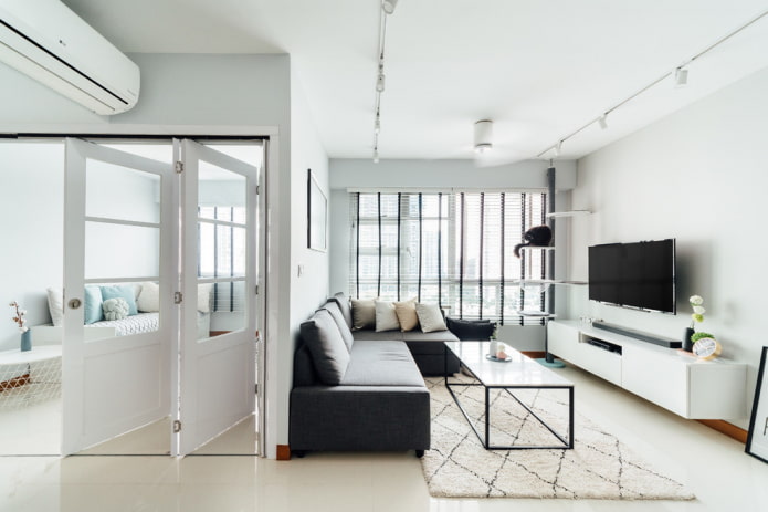 porte bianche negli interni in stile scandinavo
