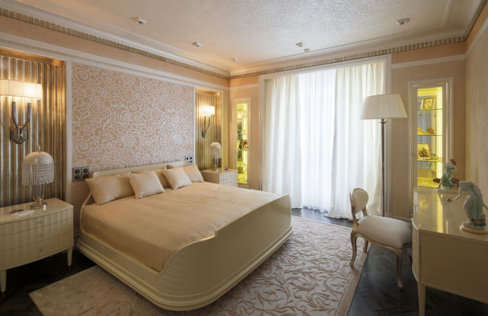 Tappezzare il soffitto