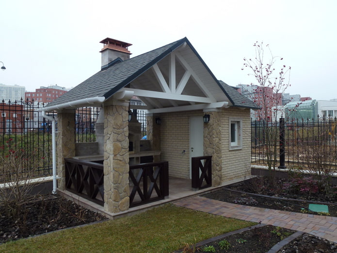 gazebo in pietra
