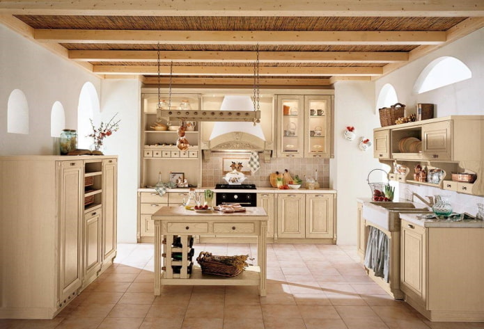 interno cucina beige in stile country