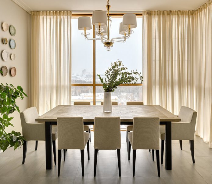 tende nella sala da pranzo