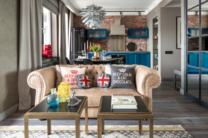 Divano in stile Chesterfield