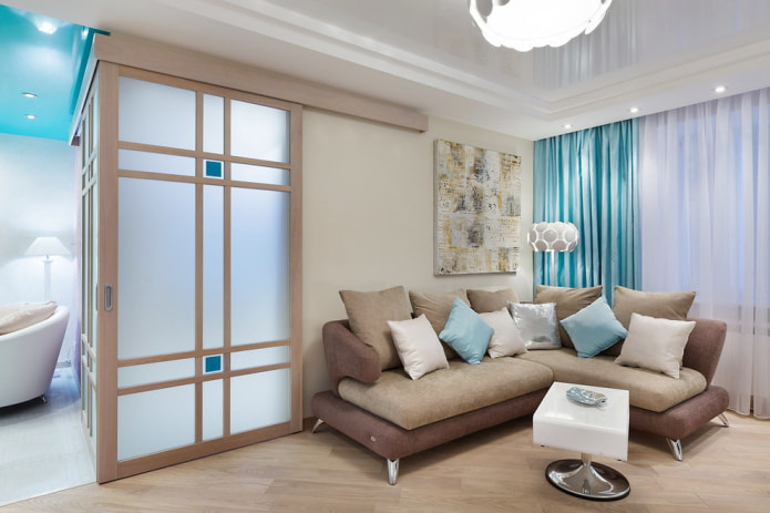 divano beige e marrone