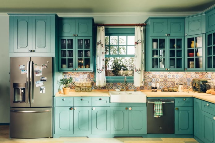 cucina turchese in stile provenzale
