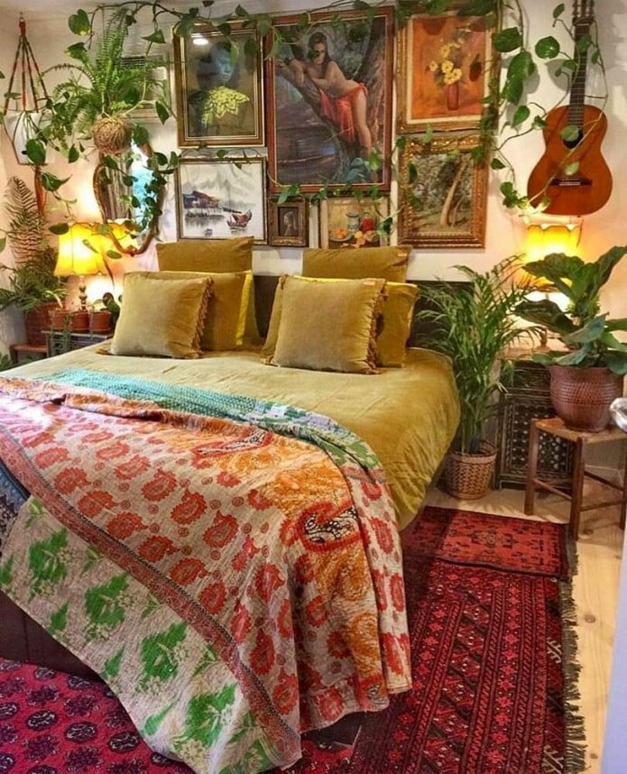 camera da letto colorata in stile boho