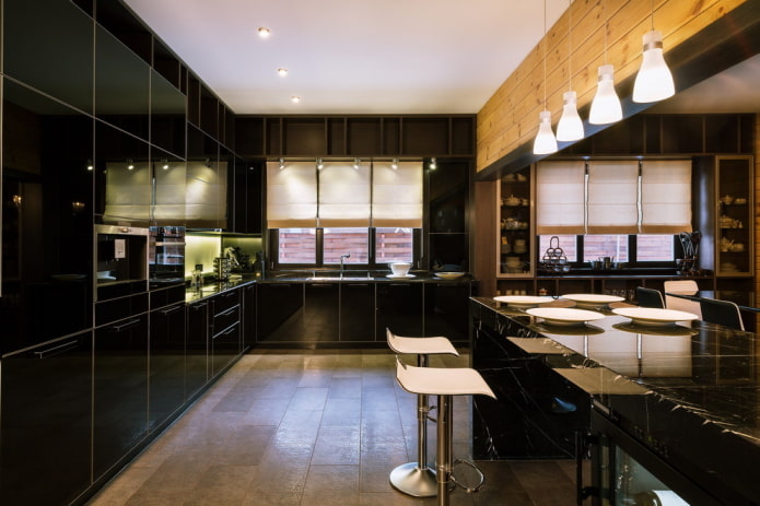 decorazione nell'interno della cucina nei toni del nero