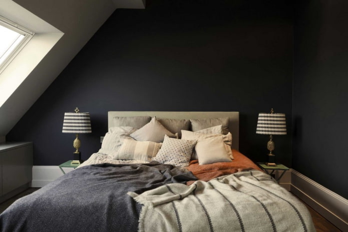 tessuti nell'interno della camera da letto nei toni del nero