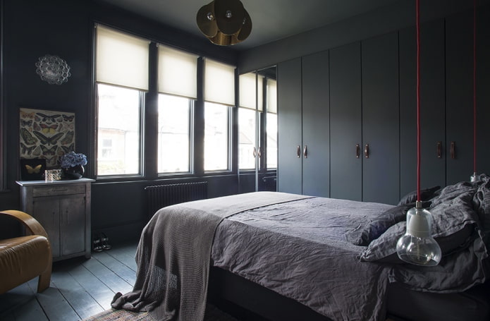 mobili nell'arredamento della camera da letto nei toni neri