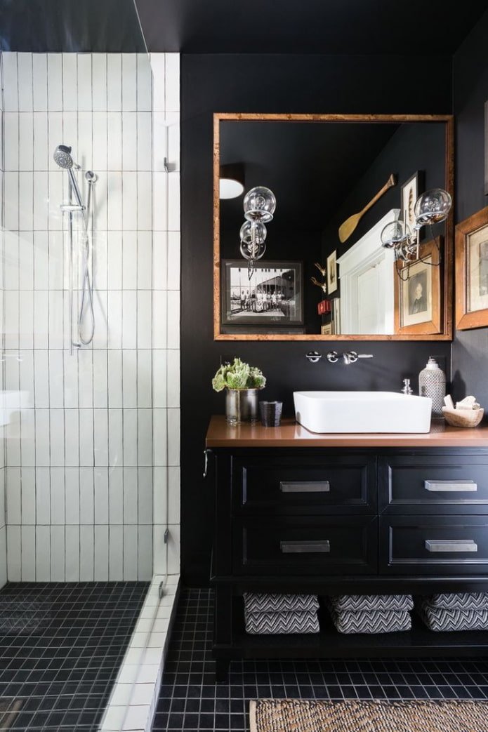 bagno nero e bianco