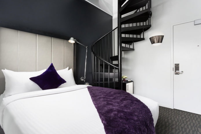 tessuti per l'arredamento della camera da letto nei toni del bianco e del nero