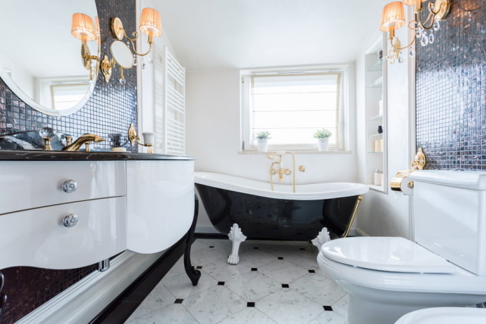 Vasca da bagno su gambe