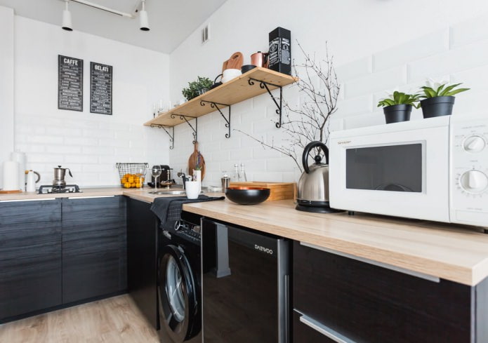 Set nero in cucina in stile scandinavo