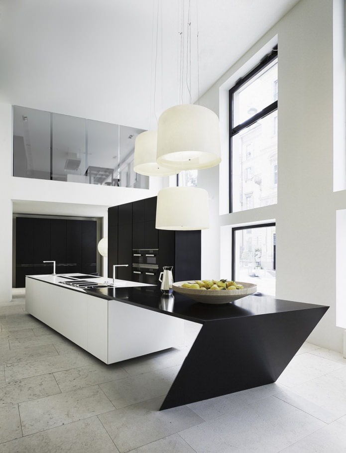 moderno set nero nell'interno della cucina