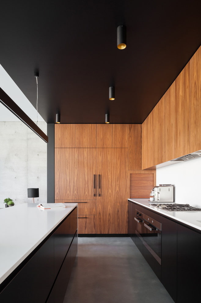 soffitto teso nero in cucina