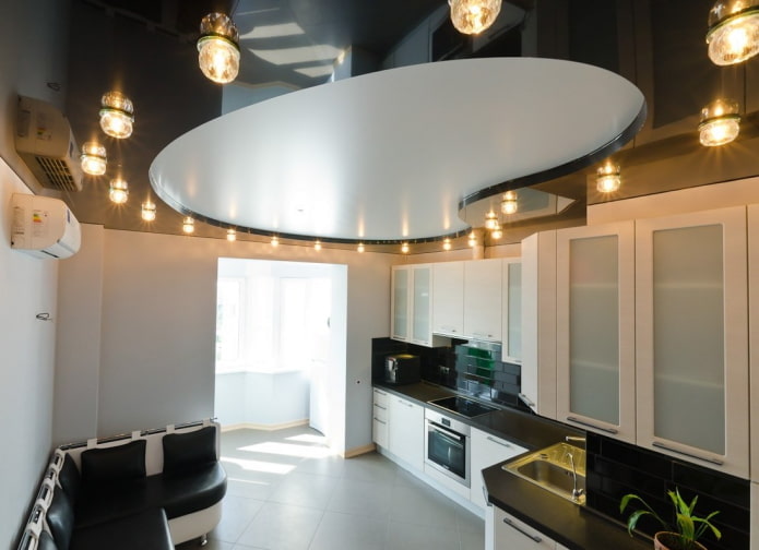 soffitto in bianco e nero