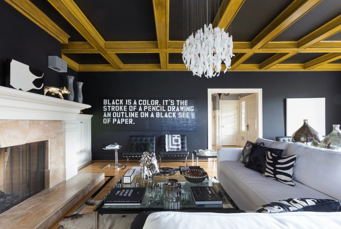 soffitto nero e giallo
