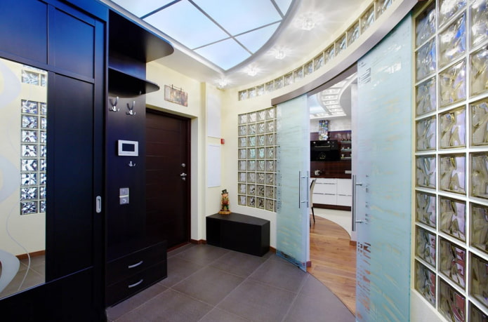 decorazioni murali con mattoni di vetro