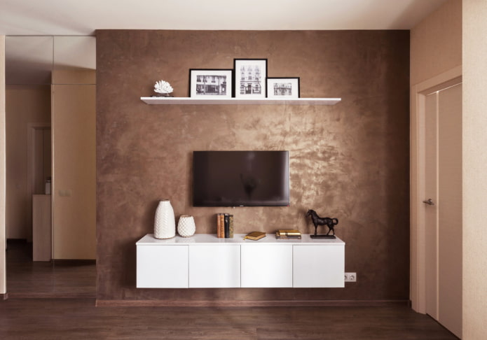 intonaco marrone nell'interno