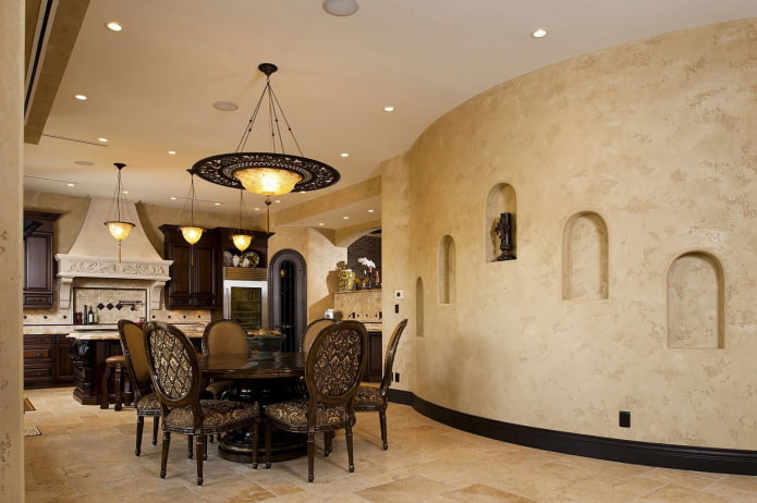 cucina classica con decorazione murale