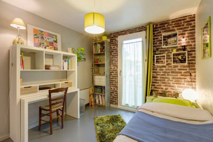 Carta da parati in mattoni rossi nel design della cameretta dei bambini