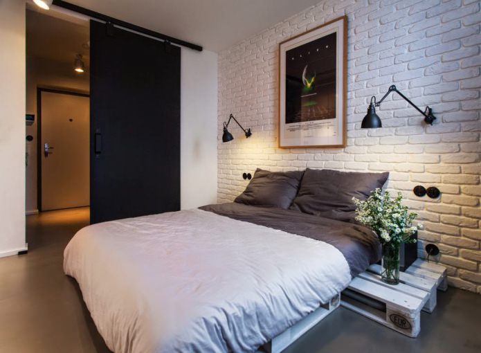 Porta interna scorrevole nella camera da letto in stile loft