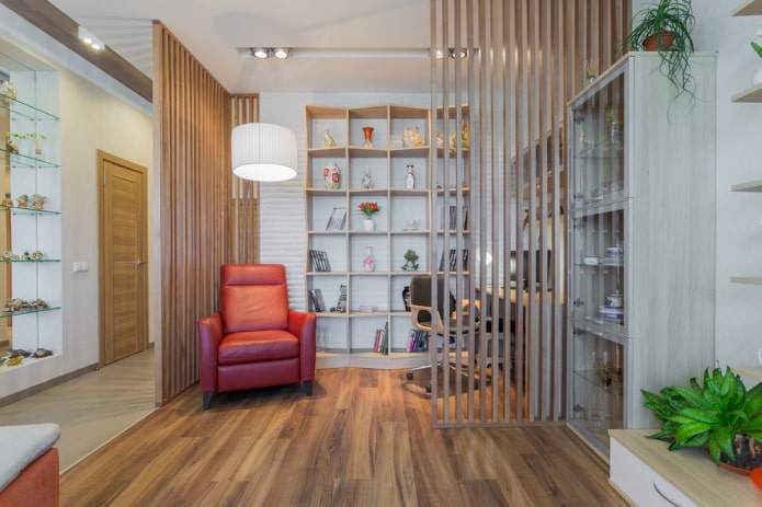 parete divisoria in legno all'interno