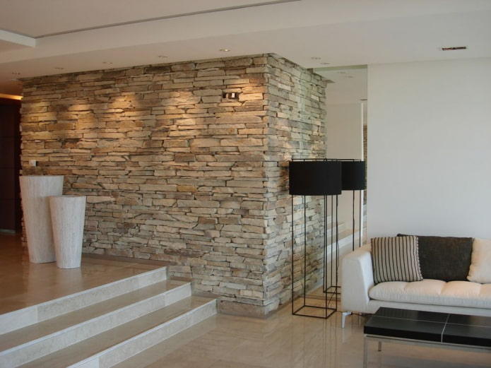 rifinitura in pietra decorativa negli interni