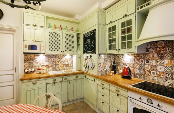 cucina in stile provenzale