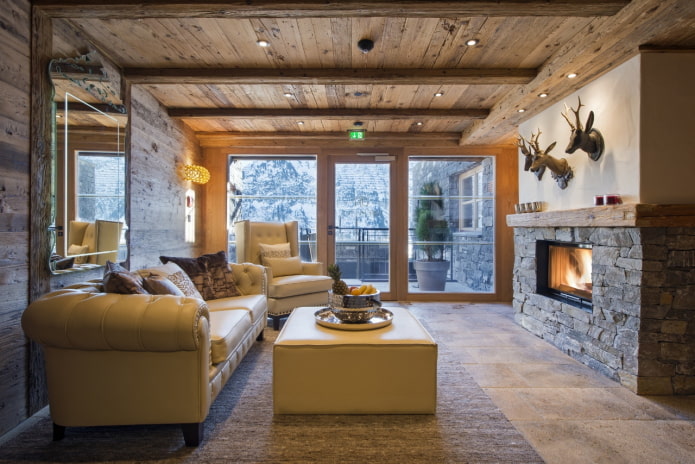 soffitto in legno in stile chalet