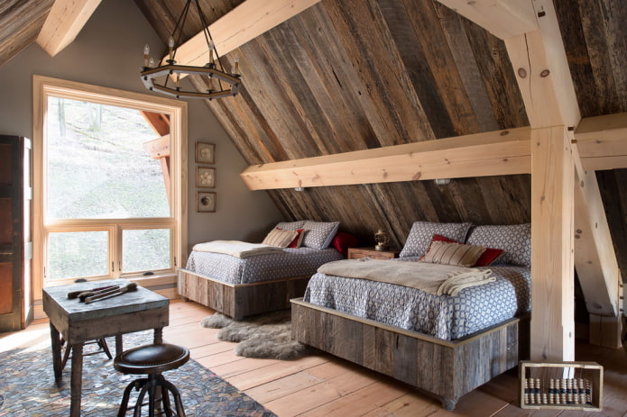 soffitto in legno in stile rustico