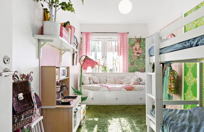 area giochi all'interno della camera da letto per bambini di sesso diverso sessi