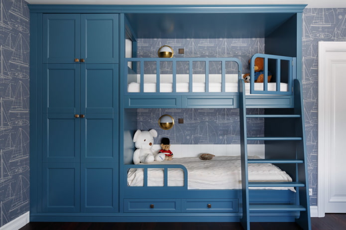 letto a castello con armadio nella cameretta dei bambini